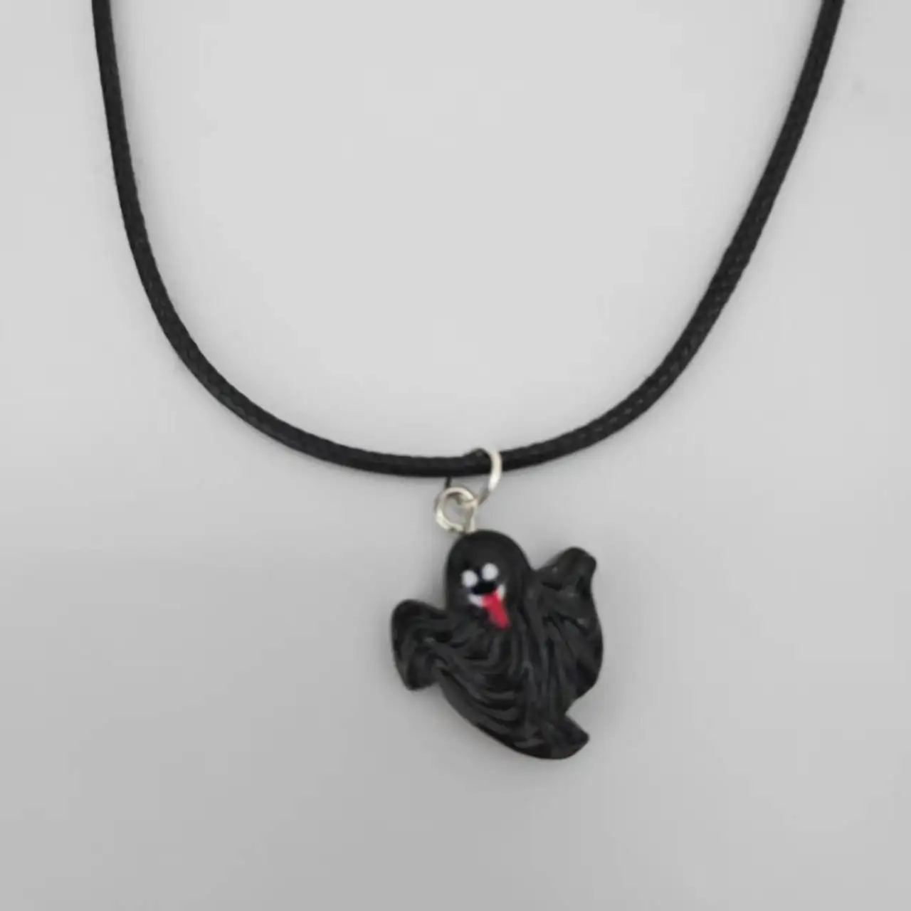 

Sweet Cute Ghost Witch Short Pendant Choker Chain Necklace for Women Halloween Handmade Jewelry Accessories