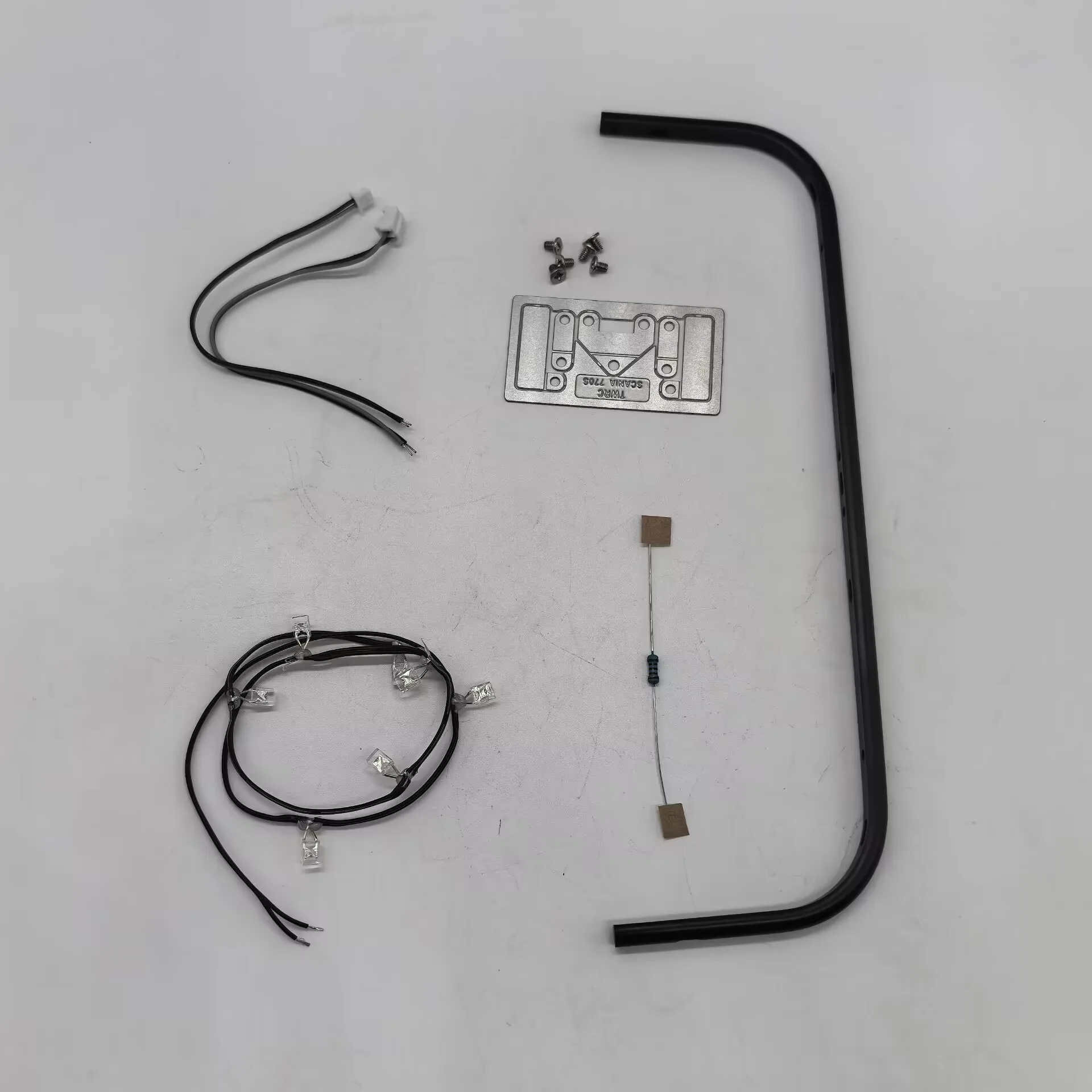 Luz LED inferior delantera de simulación, lámpara de barbilla para camión Tamiya RC SCANIA 1/14 770S 6X4 56368 8X4 56371, accesorios de actualización de coche