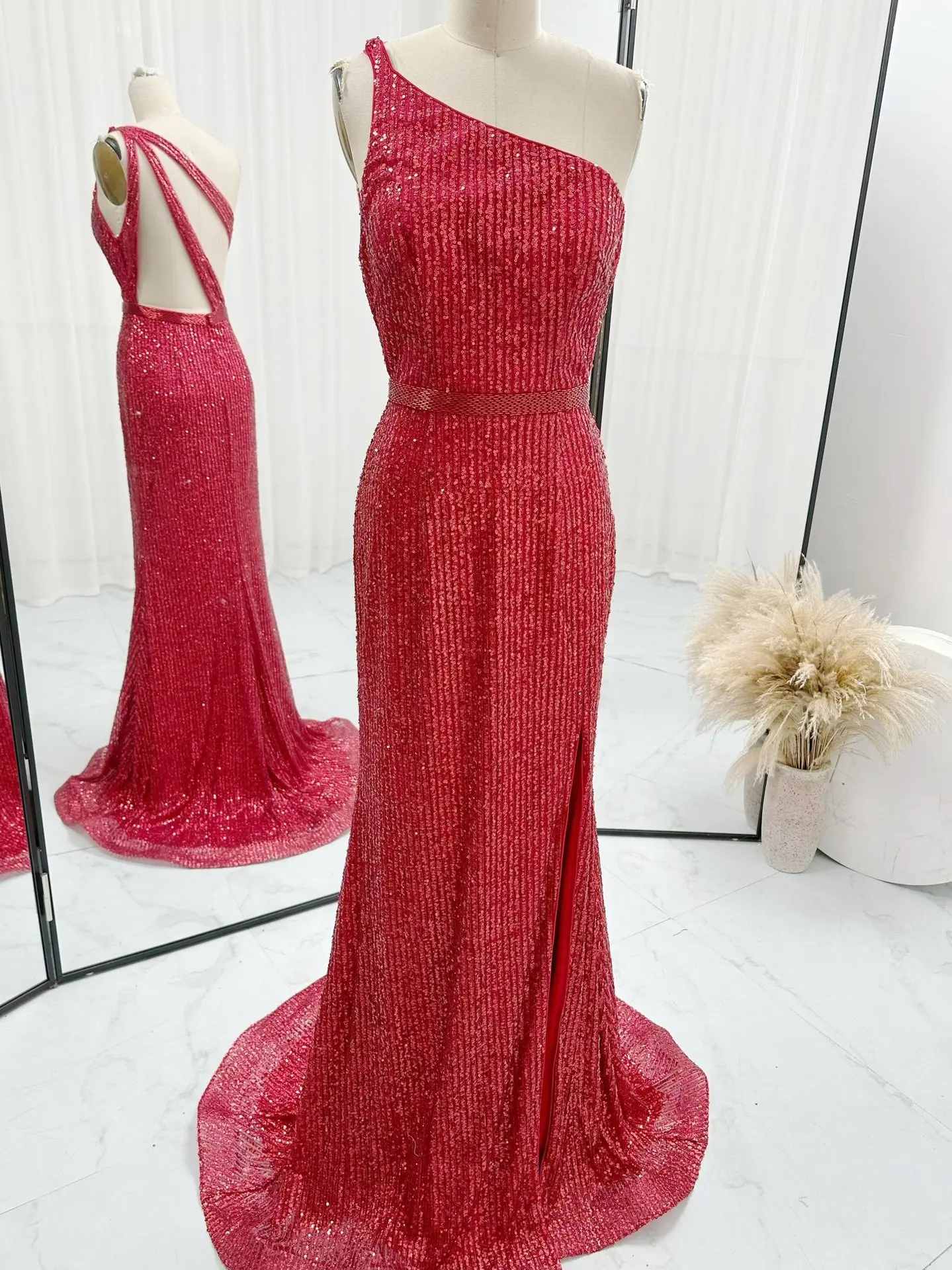 Red Sexy Back Oblique Shoulder SequinSlim Mermaid Mermaid Small Tail Evening Dress Skirt M1525