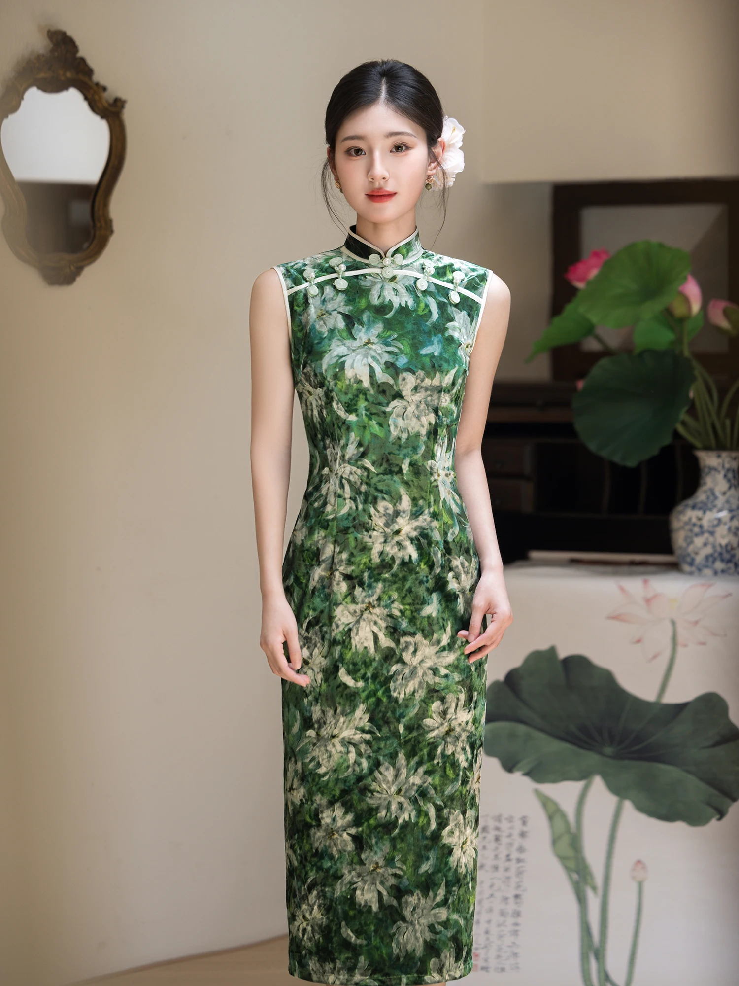 グリーンベルベットチャイナドレス新中国風女性のファッショナブルなアウターウェアショルダーショールハイエンドエレガントな日常着