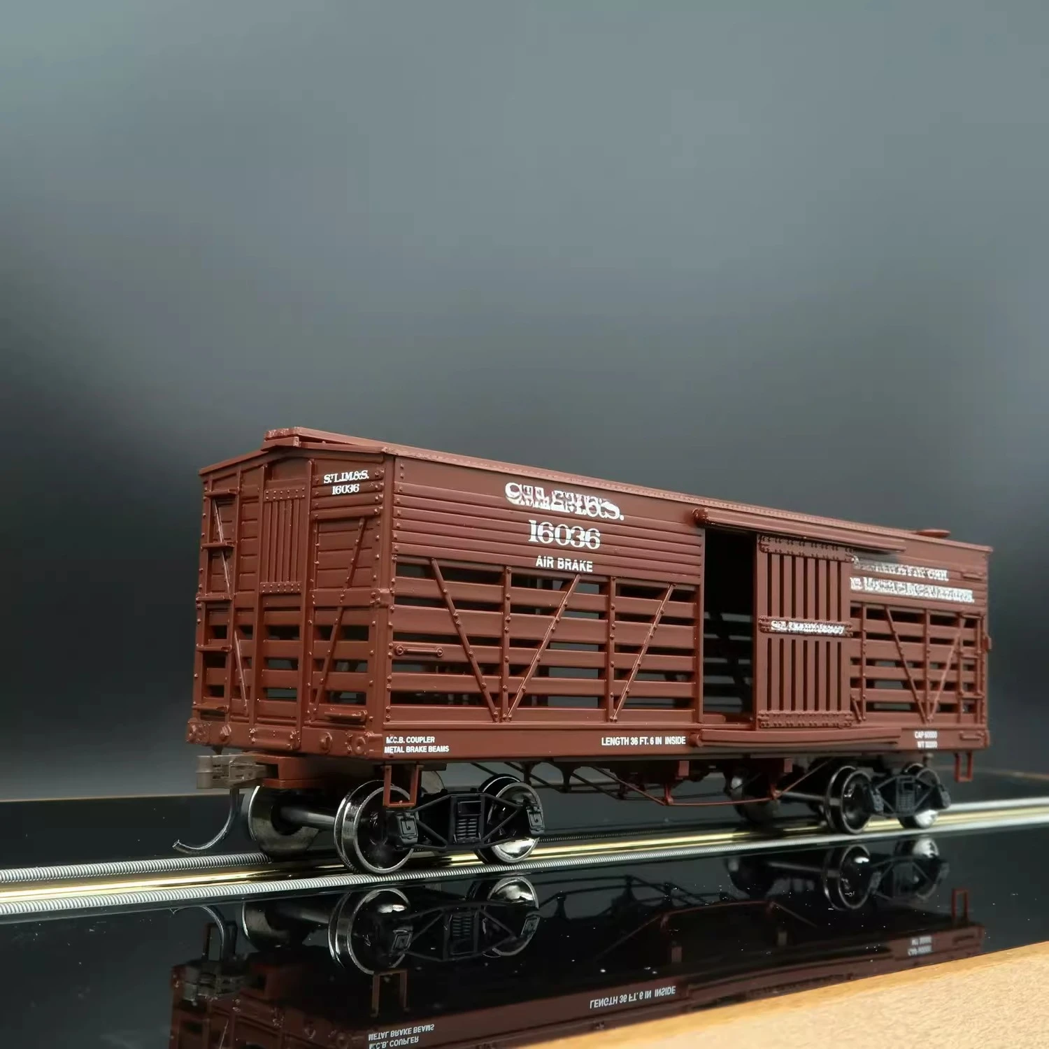 HO Type 1/87 Train Model RND75282 Hollowed-out Carriages Available in Multiple Styles Retro Train Carriage Model for Boys