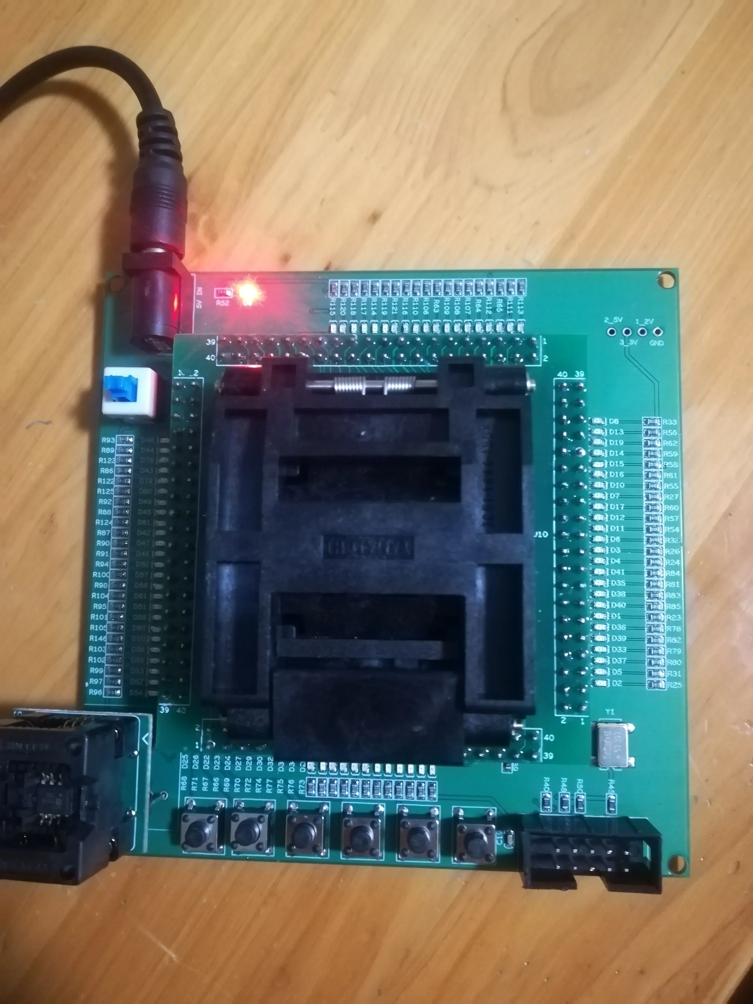 IC Chip Test Fixture/TQFP144 Package /FPGA Verification Screening/EP4CE6