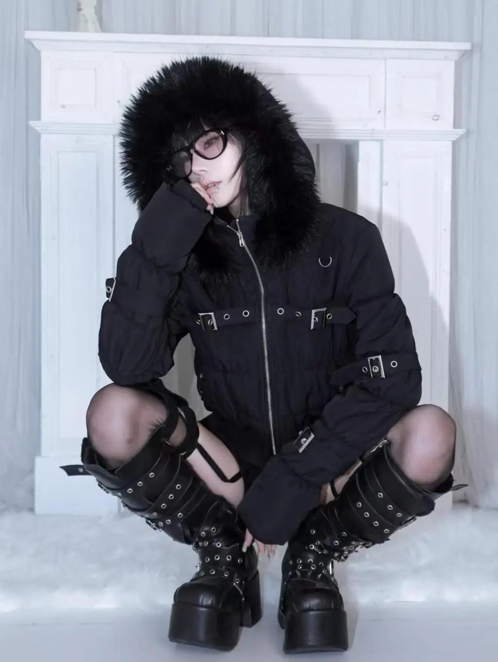 Sexy Punk Gothic Women's Cropped Puffer Parka Fur Collar Rivet Buckle Strap Ruched Waist Thick Warm Winter Streetwear Outfit