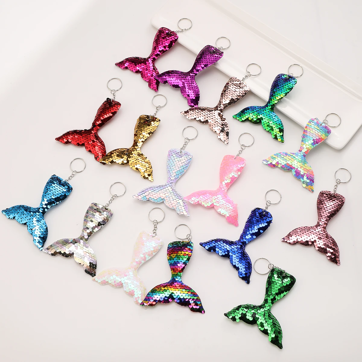 16pcs Glitter Reversible Sequins Mermaid Tails Keychain Cute Cartoon Bag Key Chain Keyring Ornament Bag Purse Charm Accessories