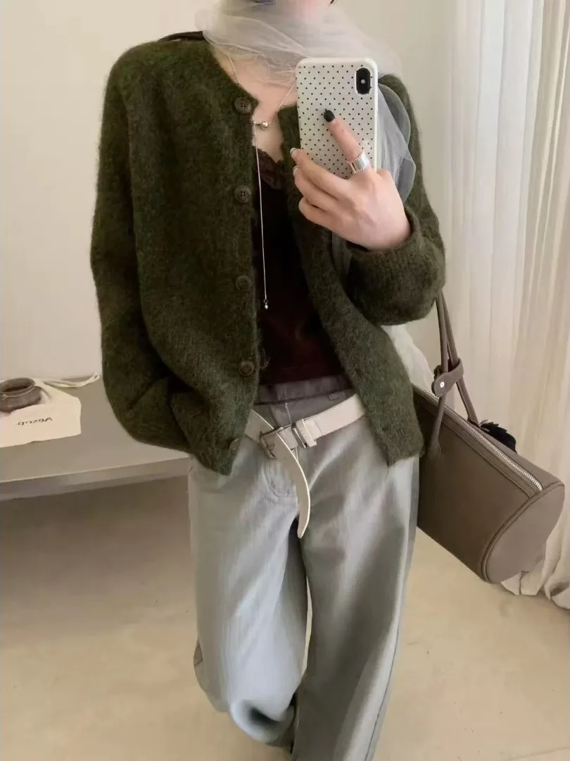 Retro Knitted Open Cardigan Women's Loose Fit round Neck Buttoned Sweater Spring Autumn Season Regular Length Floral Pattern