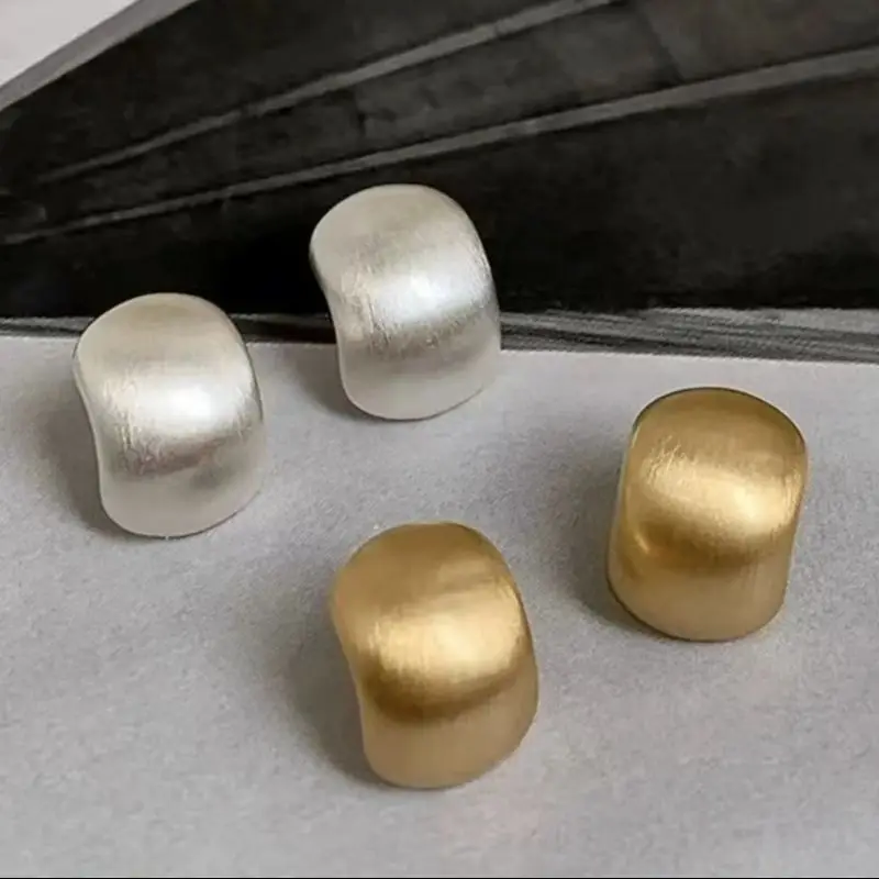 Trendy Brushed Matte Texture Geometric Earrings for Women Vintage Golden Silver Color Simple Bean Shape Stud Earrings Jewelry