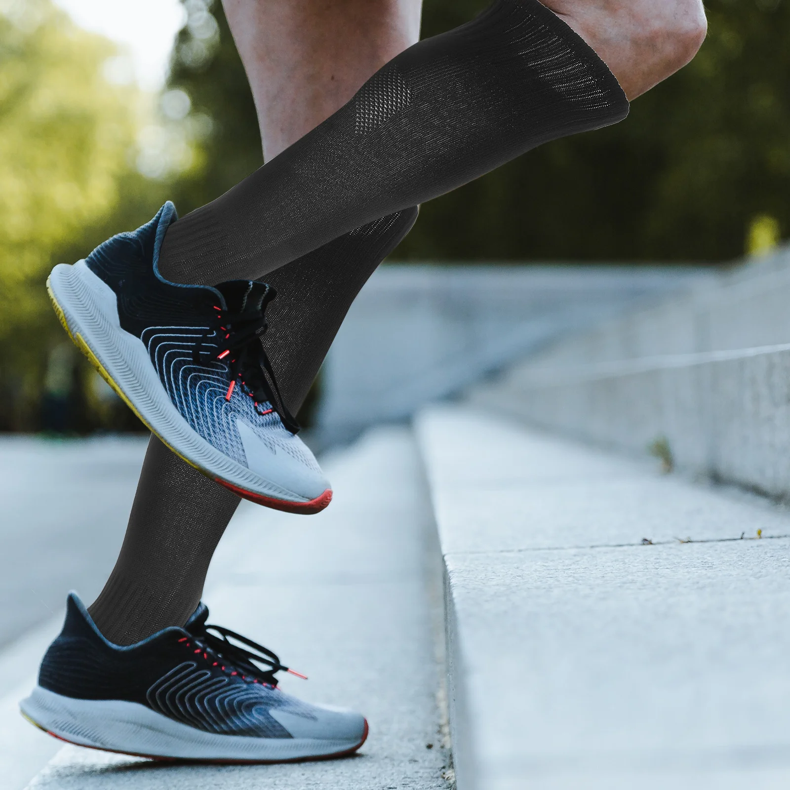 2Pairs الرياضة العجل الجوارب جوارب كرة القدم الطويلة مرونة عالية ماصة للرطوبة للجنسين جوارب رياضية للأنشطة الخارجية