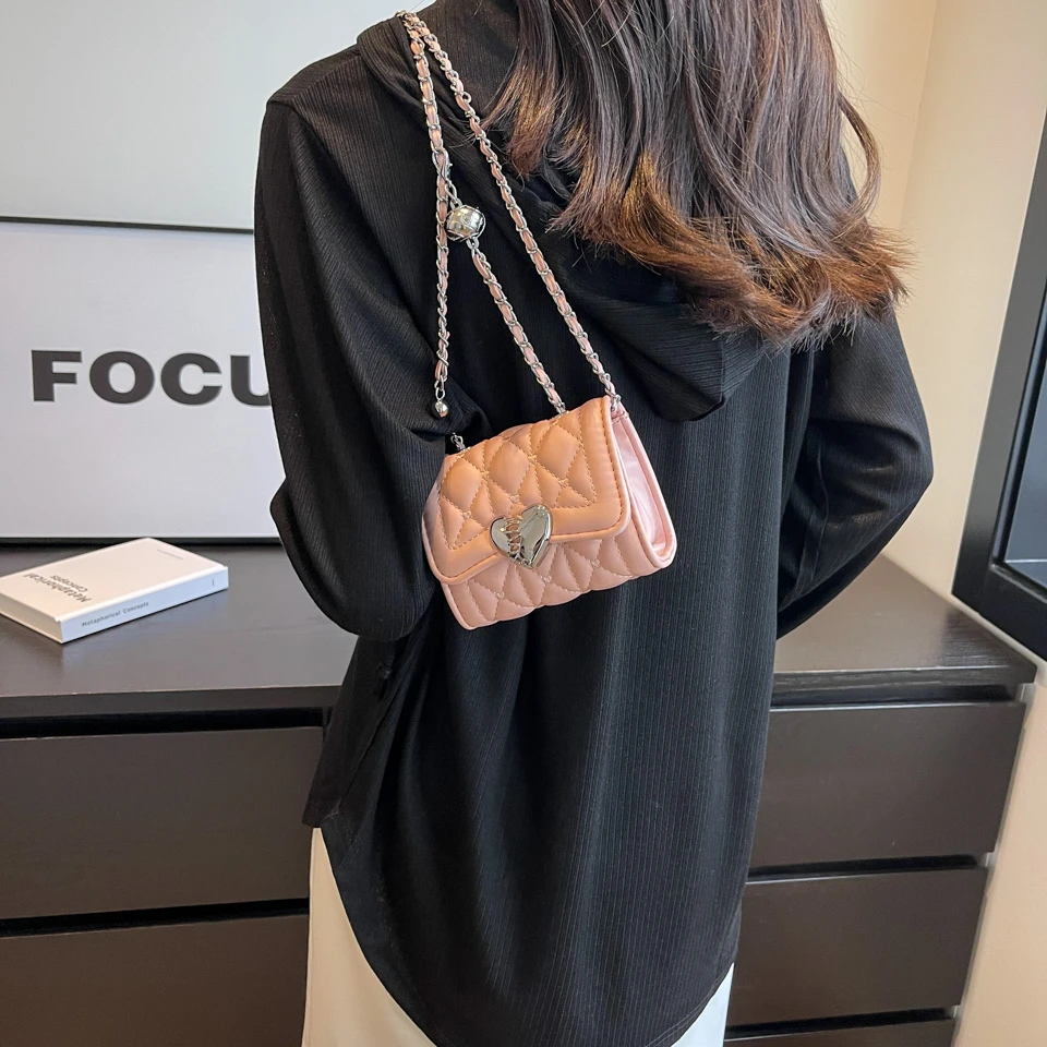 PU High Quality Crossbody Bag Sweet Fresh Girl Shoulder Bag Fashionable Lingge Small Fragrant Style for Women Trend 2024