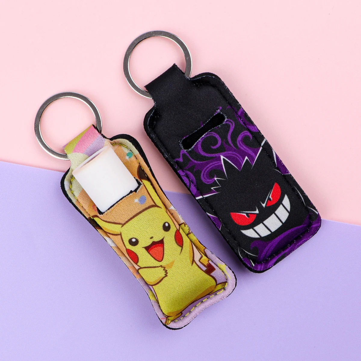 เกมอะนิเมะญี่ปุ่น Monster คลิปบนลิปสติกผู้ถือพวงกุญแจผู้หญิงพวงกุญแจอินเทรนด์ Lip Balm กระเป๋า Charms อุปกรณ์เสริม