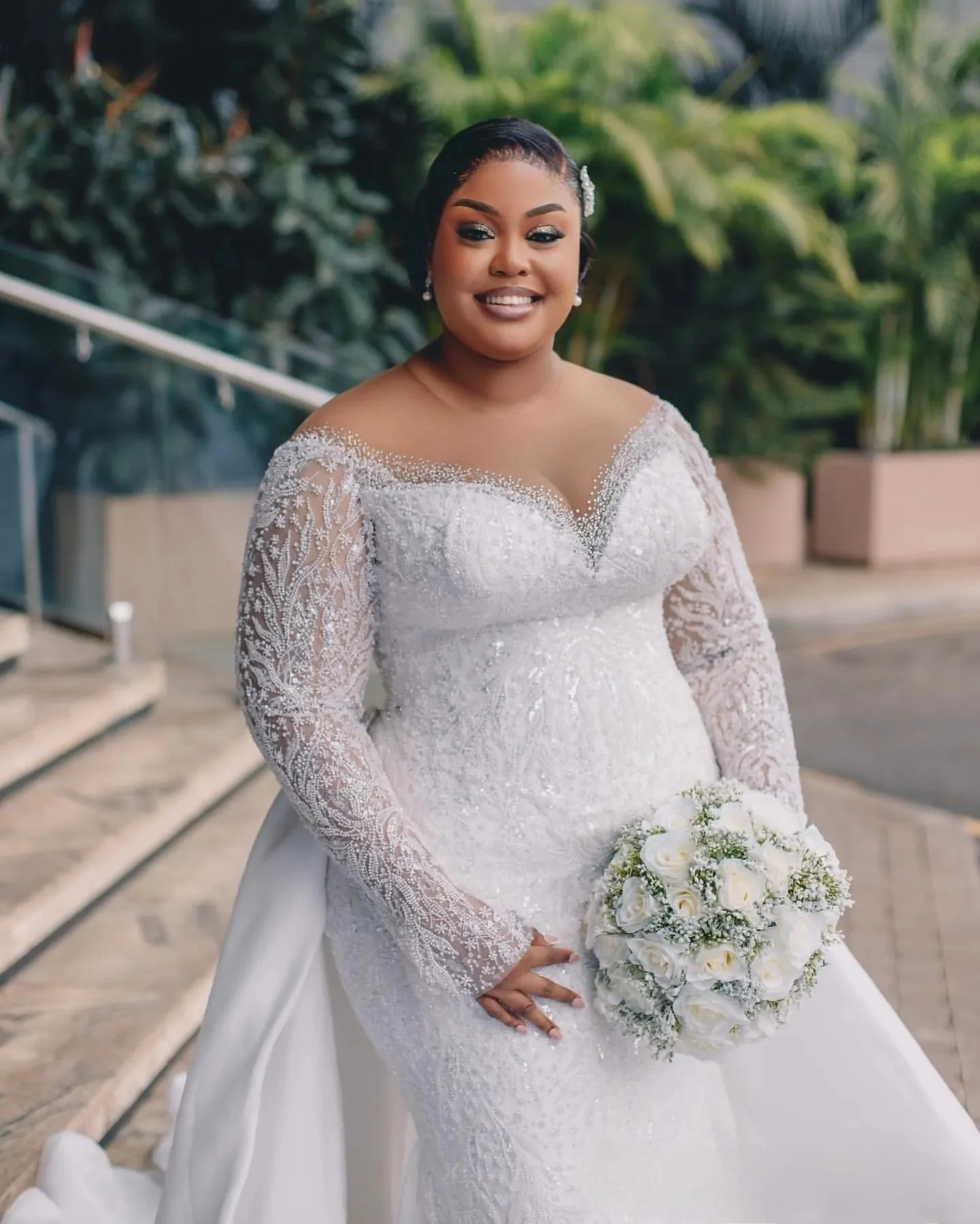 Customized Plus Size Ivory Wedding Dress Beaded Full Sleeves Sequined Lace Detachable Train Sparkly Vintage Bridal