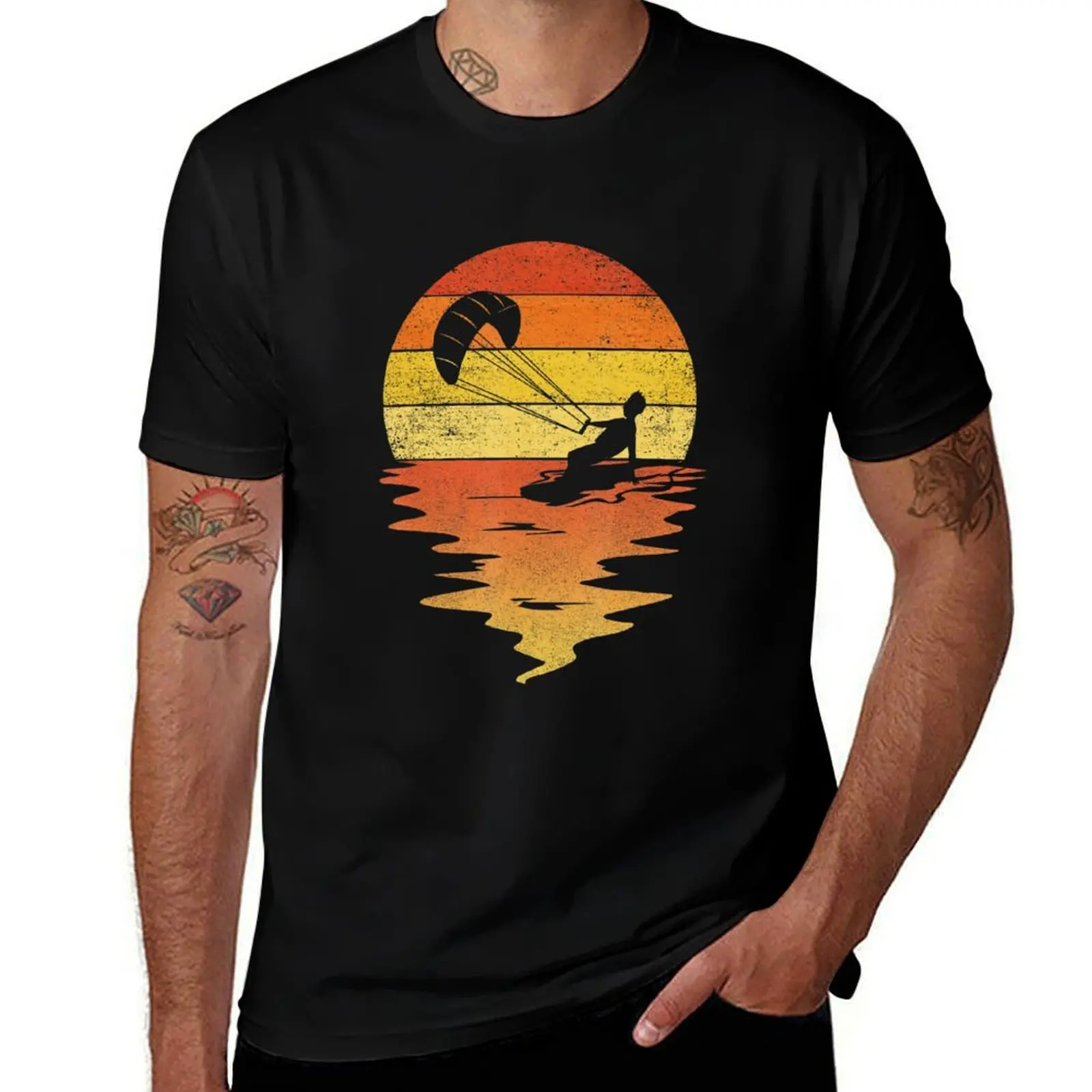 Kiteboarding retro sunset 70s vintage Kiteboarding T-Shirt Basic Comfort Fit for Men T-Shirt
