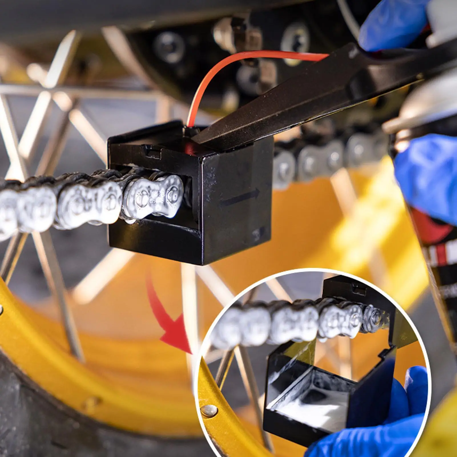 

Масленка для цепи мотоцикла, инструмент для очистки, инструмент для смазки цепи мотоцикла, помощь для после езды, ежедневных поездок на большие расстояния, профилактики