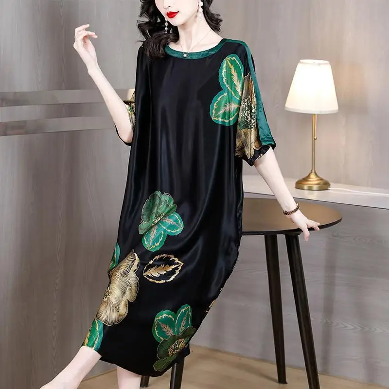 فستان صيفي جديد مع مزاجه أنيق الراقية المرأة الخفيفة الفاخرة في منتصف العمر الأم الفاخرة تنورة الحرير الجليد