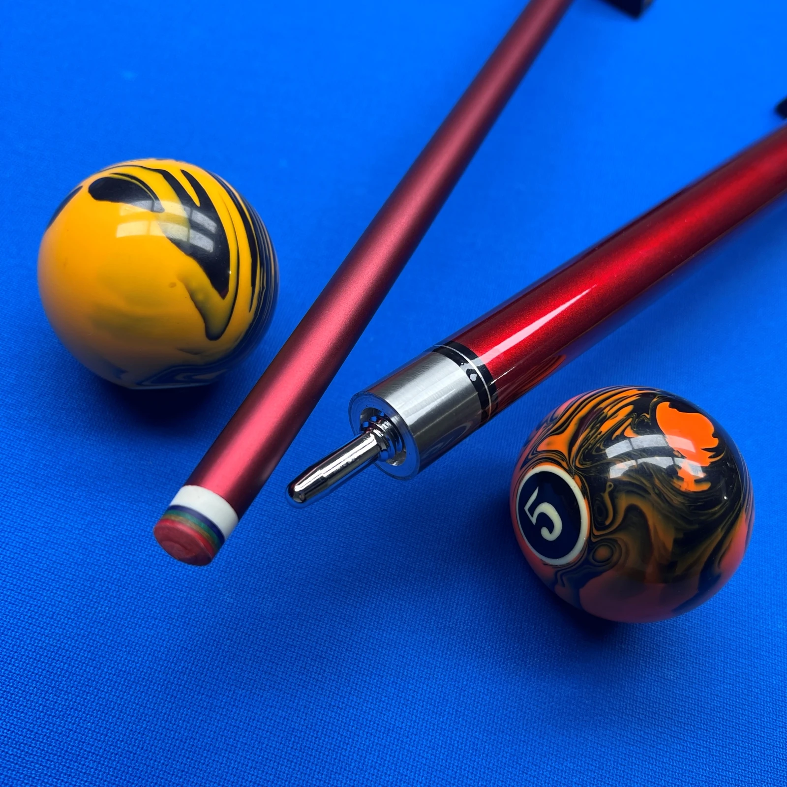 

WXWSDDSS Бильярдный кий с низким дефлексированием 12,5 мм, валом из красного металлического стекловолокна и многослойным наконечником для 9 шаров