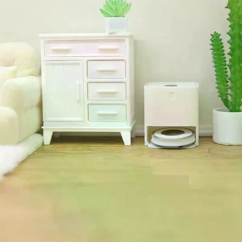 1/12 Dollhouse Simulation Mini Robotic Vacuum Cleaner Model Dollhouse Furniture Decoration Doll House Mirco Scene Accessories