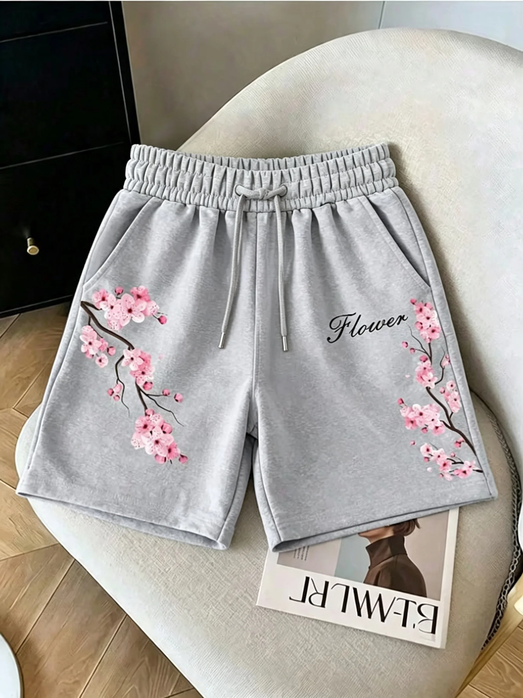 Light gray and pink cherry blossom letter print autumn street style hiking shorts for teenage boys and girls Y2K Street Punk