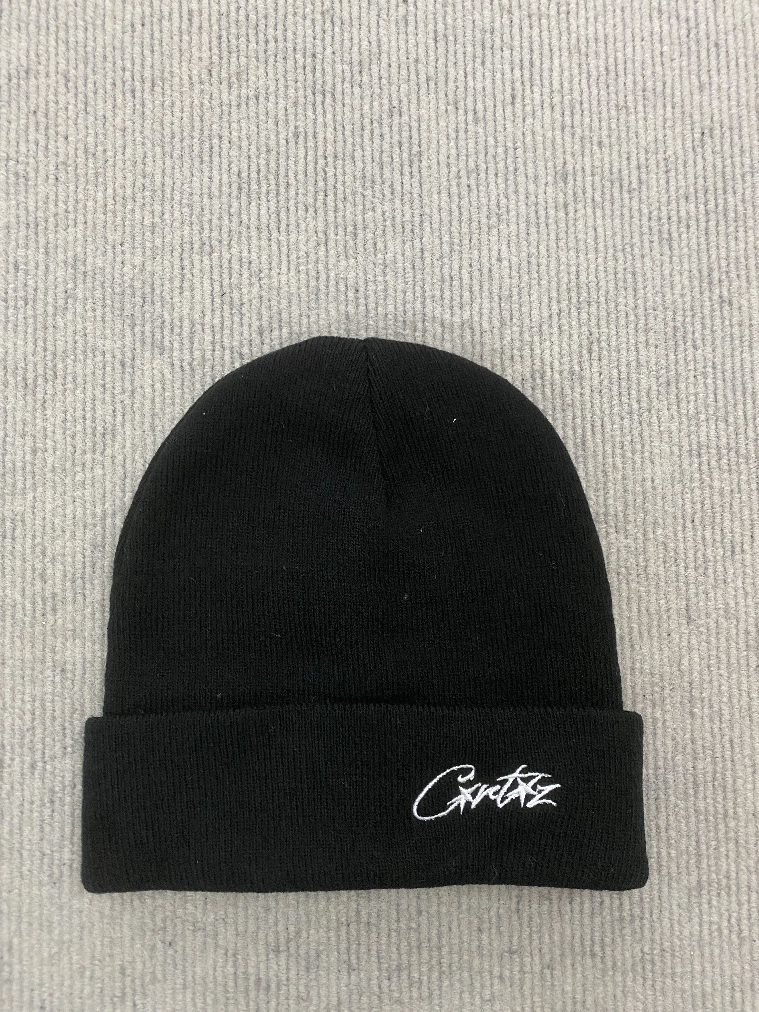 Women Black Cuffed Knit Beanie Brim Handwritten Script Letter Embroidery Minimal Street Style Winter Warm Skull Cap