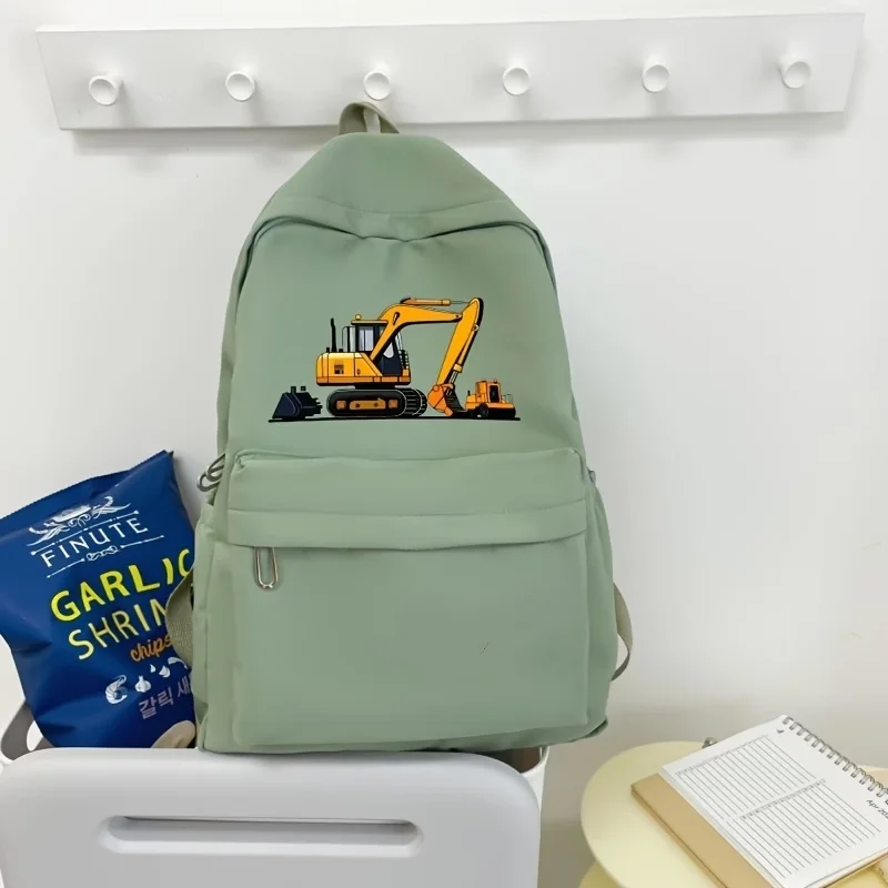 

Этот вместительный, повседневный и универсальный рюкзак идеально подходит для школьного сезона. Изображает простой мультяшный экскаватор.