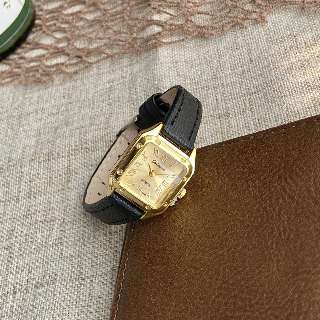 ساعة نسائية صغيرة مربعة الشكل بحزام جلدي رفيع ساعة يد للسيدات ساعات كوارتز أنيقة كاجوال reloj mujer