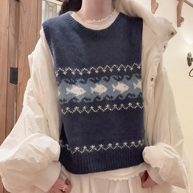 

Vintage Knitted Sweater Vest Women Autumn Sleeveless O-neck Waves and Small Fish Patterns Cute Sweaters