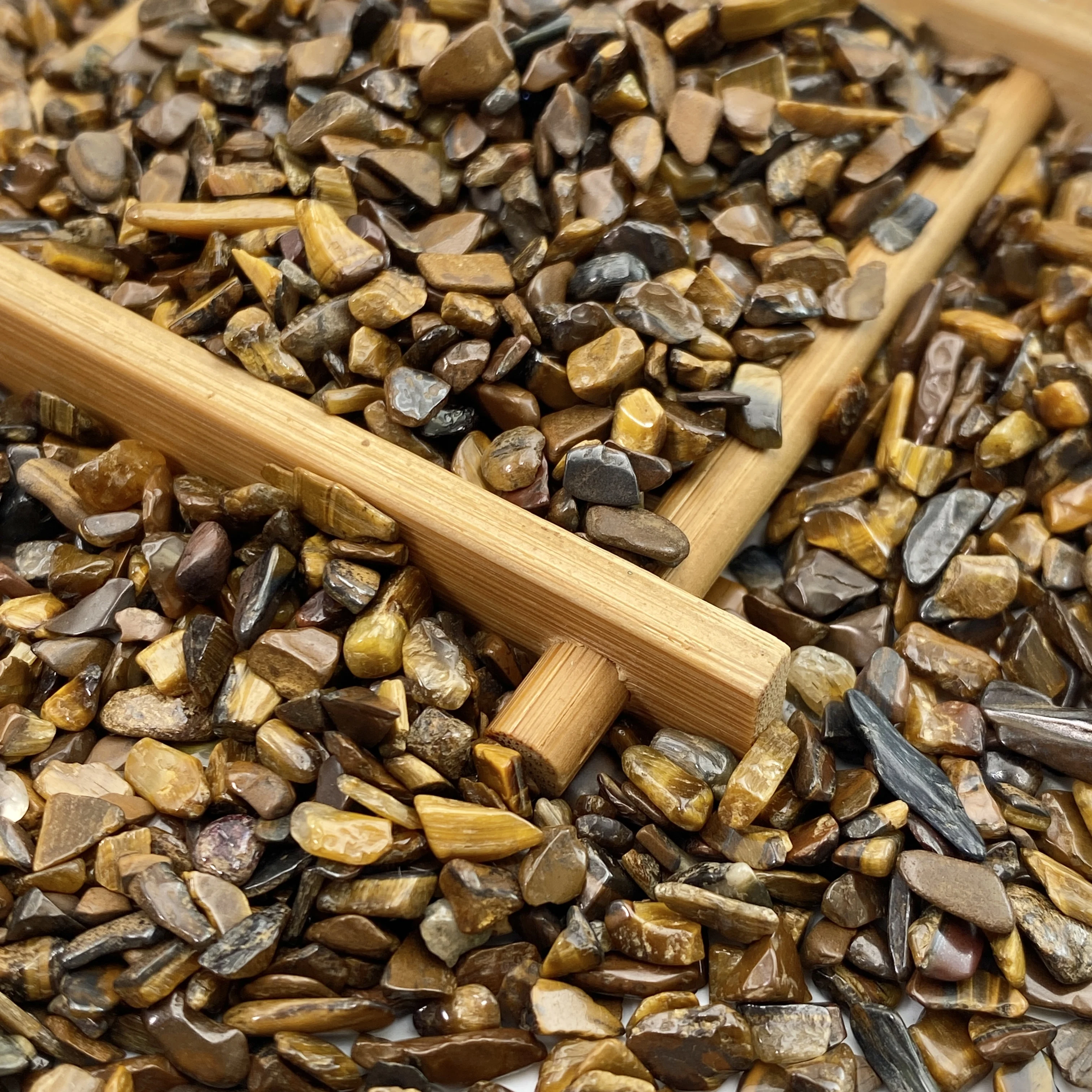 50 جرام/100 جرام/الحقيبة الحجر الطبيعي مادة عين النمر كريستال الحصى حجر رقائق خام المعادن الريكي عينة الأحجار الكريمة حوض السمك ديكور