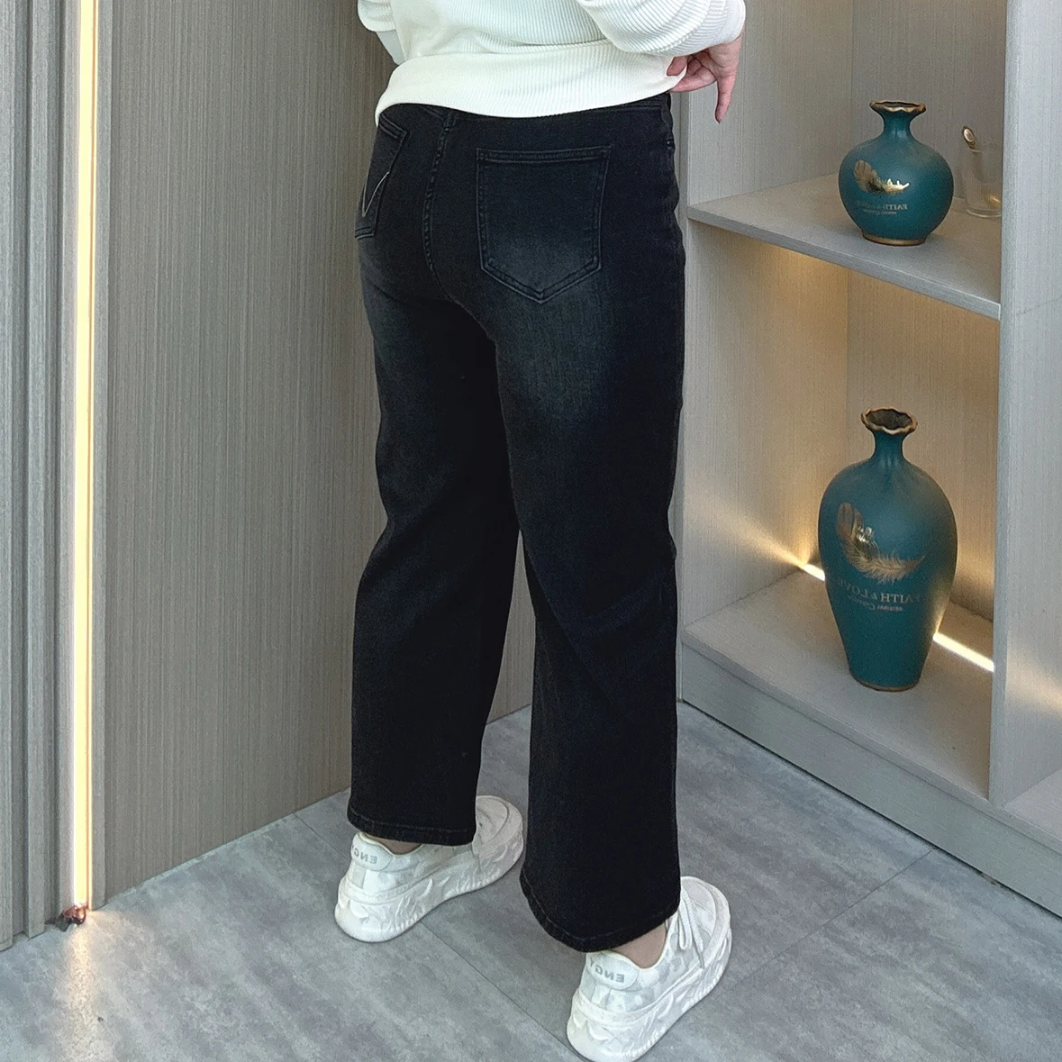 Fashion Plus Size Women's Straight Leg Jeans Simple Boyfriend Style Premium Black Stretch Denim Ankle Length Pants 5361