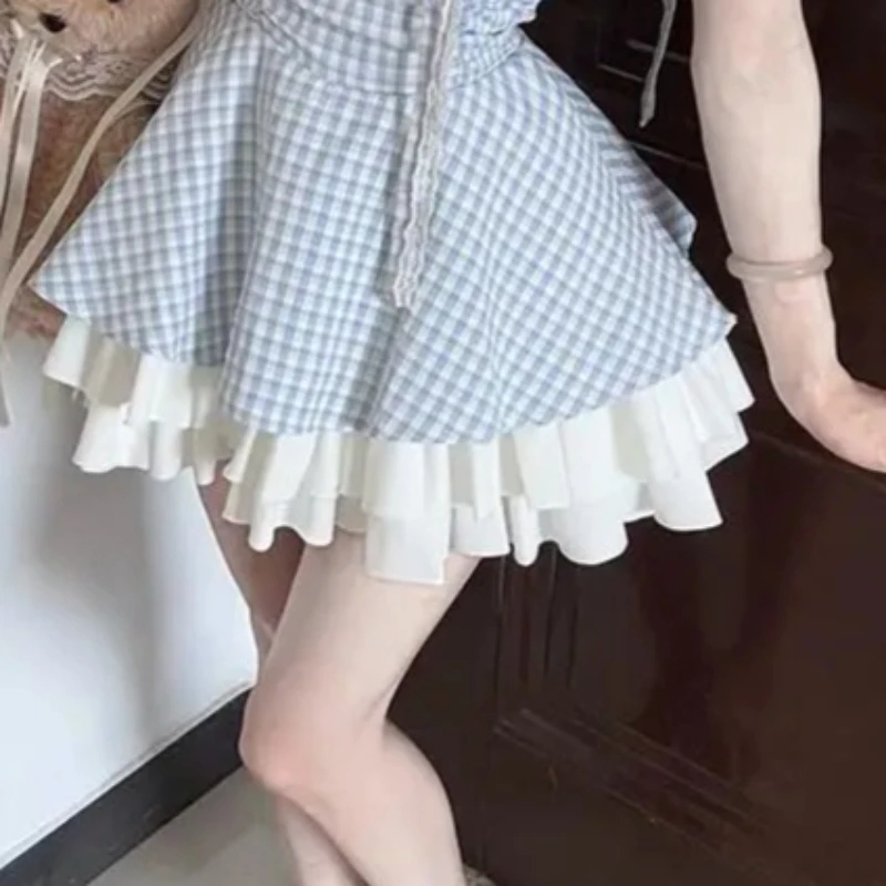 

Летнее женское мини-платье с завязками на шее, в клетку, с бантом, синее, с кружевной отделкой спереди, с оборками по низу, облегающее, в стиле коттеджкор, лолита, принцесса, корейский стиль