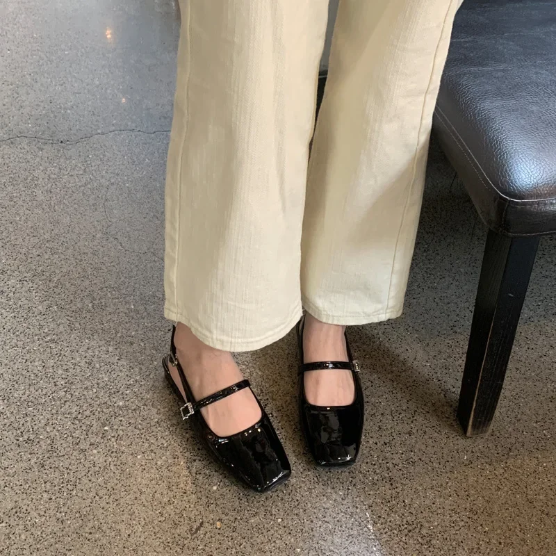

Удобная женская обувь с пряжкой Бежевые босоножки на каблуке Мэри Джейн с квадратным носком и низким ретро-черным ремешком для девочек на открытом воздухе с открытым блоком Закрытый P