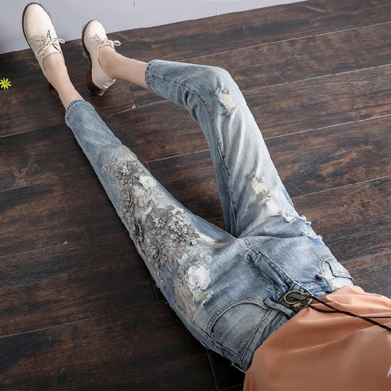초가을 여성용 한국 버전 신상 꽃 자수 헤비 듀티 카우보이 스타일 캐주얼 9부 팬츠 트렌디