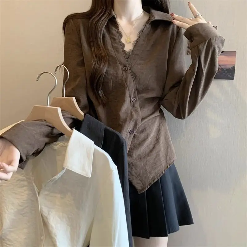 

Vintage Fashion Lace Blouse Spliced Spring Autumn New French Style Solid Color Women's Clothing Korean V-Neck Asymmetrical Shirt