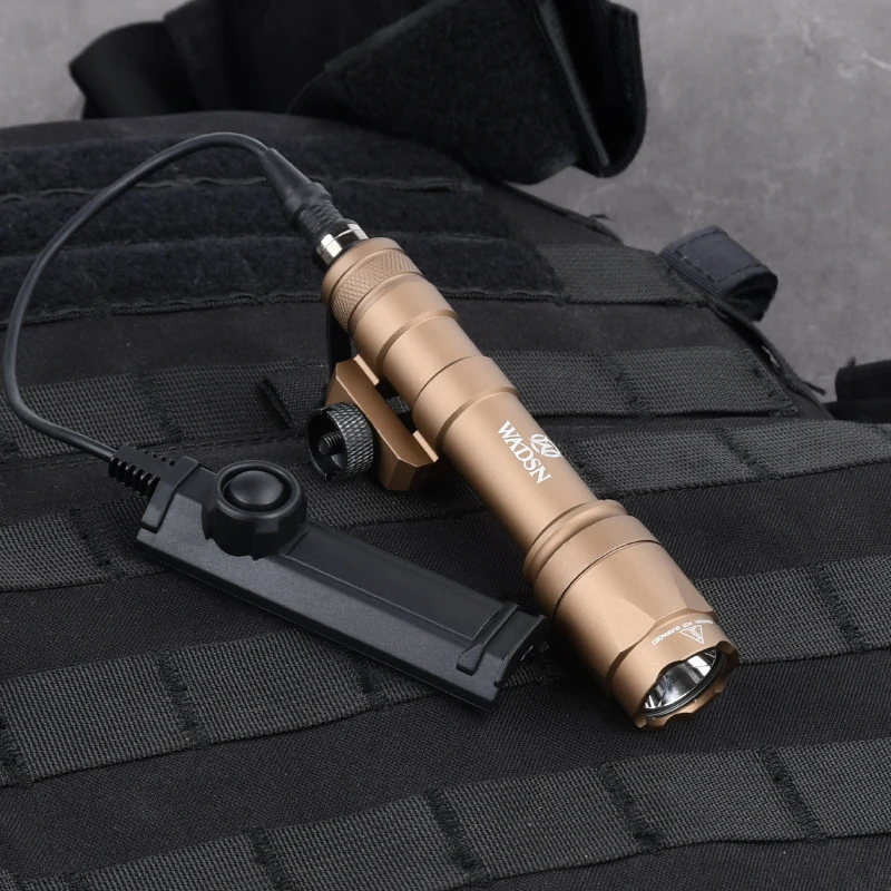 WADSN Tactical Airsoft SF M300 M600 M300A M600C Flashlight Dual Function Pessure Switch 600lm Hunting Scout Weapon Gun LED Light