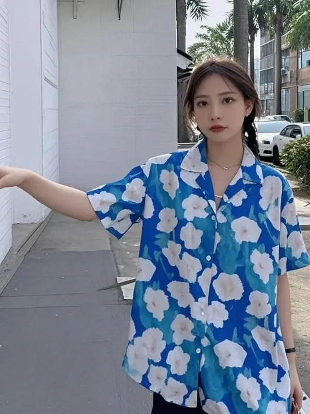 

Summer 2026 Loose Fit Korean Style Women's Casual Short Sleeve Shirt Design Sensation Top Trendy Floral Print Button up