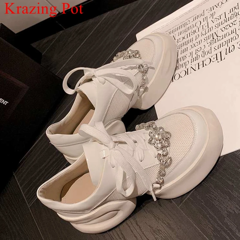 

Krazing Pot INS Patchwork Genuine Leather Mesh Platform Casual Shoes Lace Up Rhinestone White Sneakers Women Vulcanized Shoes