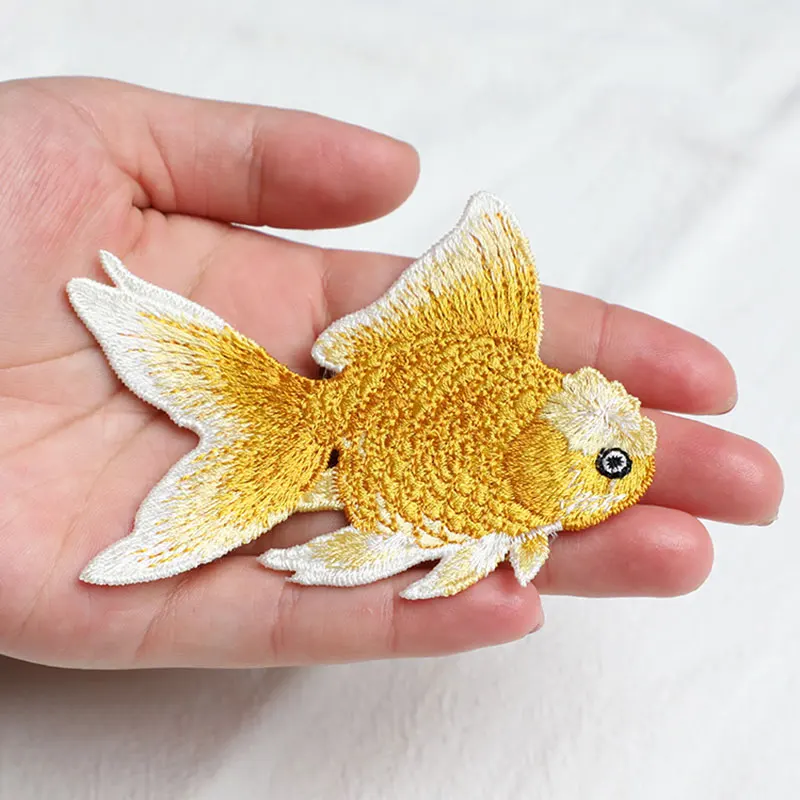 4 Colors Pairs Fish Embroidery Patches For Clothing High Quality Sticker Appliques Sew On Parches