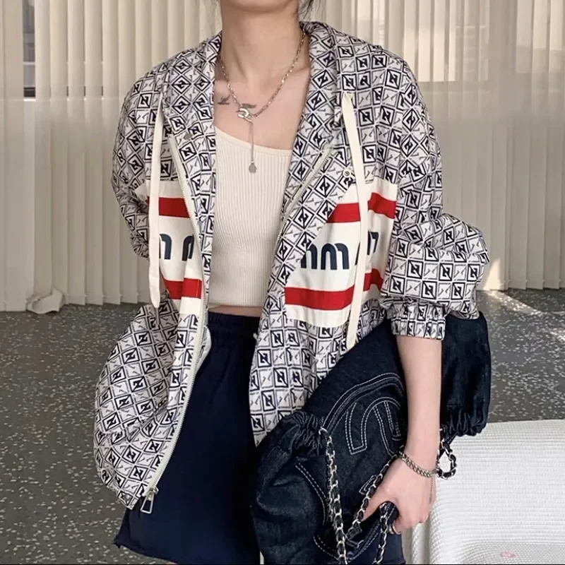 Spring Summer Thin Money Hooded Sunscreen Coat 2024 New Fashion Loose Letter Printing Jacket Sunscreen Shirt Outerwear Female