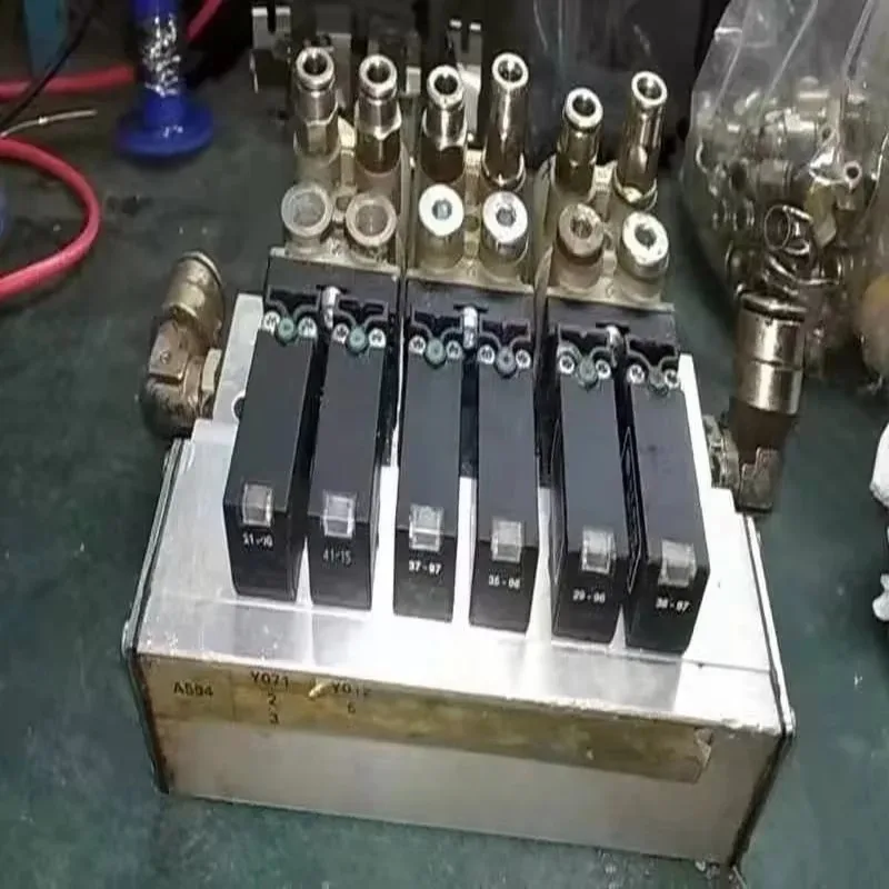 Air Cylinder NG1.1/2.2W Valve 8010205 9000 024 00 Pneumatic Cylinder/Electric Valve for Roland 700 Printing Machine view 5