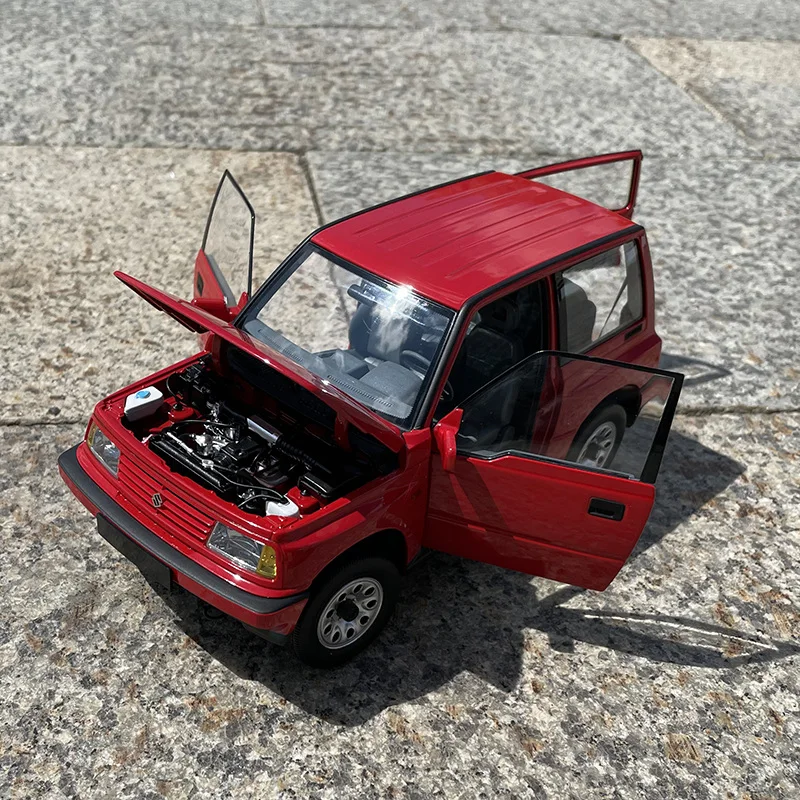 1:18 SUZUKI Vitara Escudo Alloy Car Model Diecast Metal Off-Road