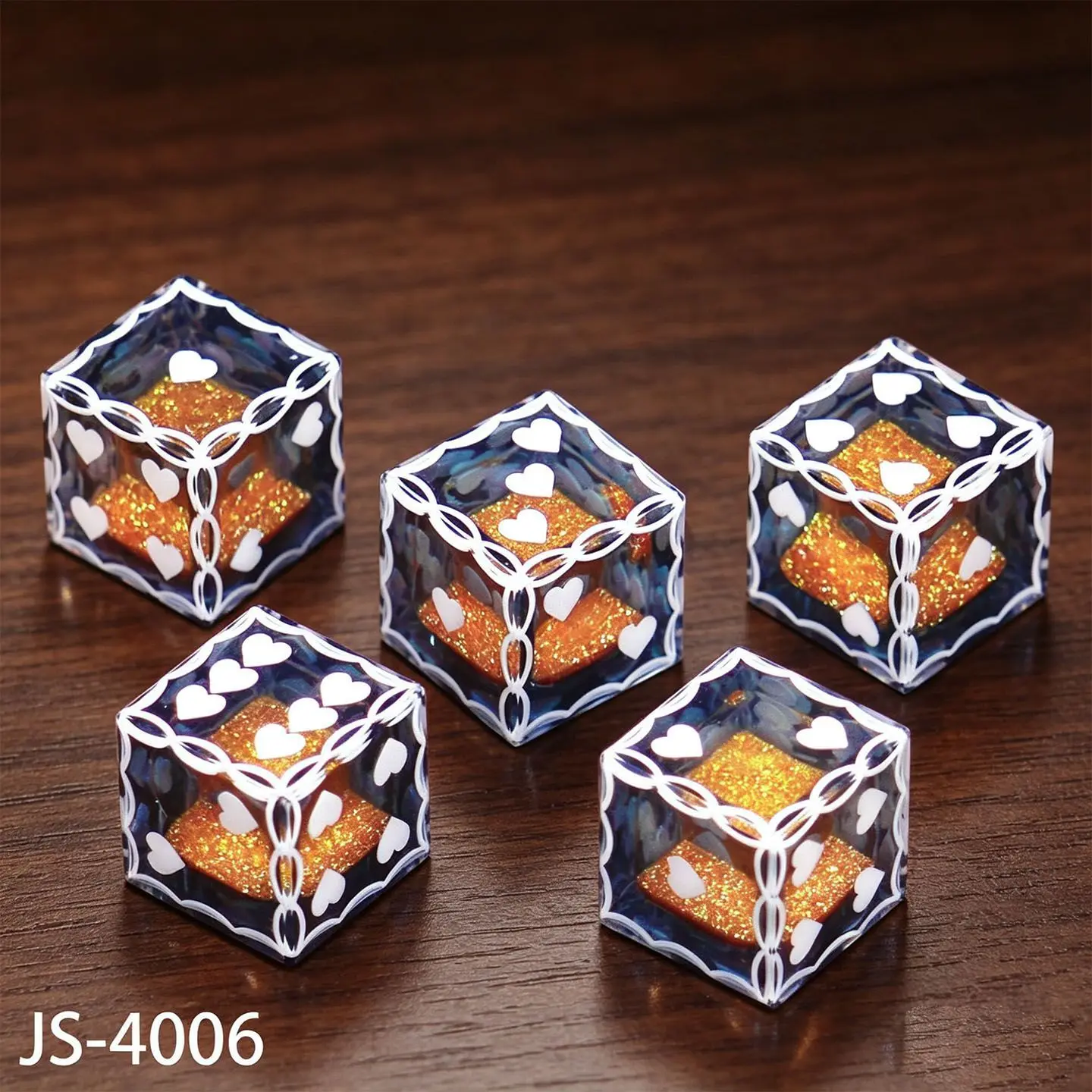 5Pcs Transparent Resin Dice Set Heart Pattern White Edge Glitter Light Blue Inlay Polyhedral Dice For Table Board Game Party