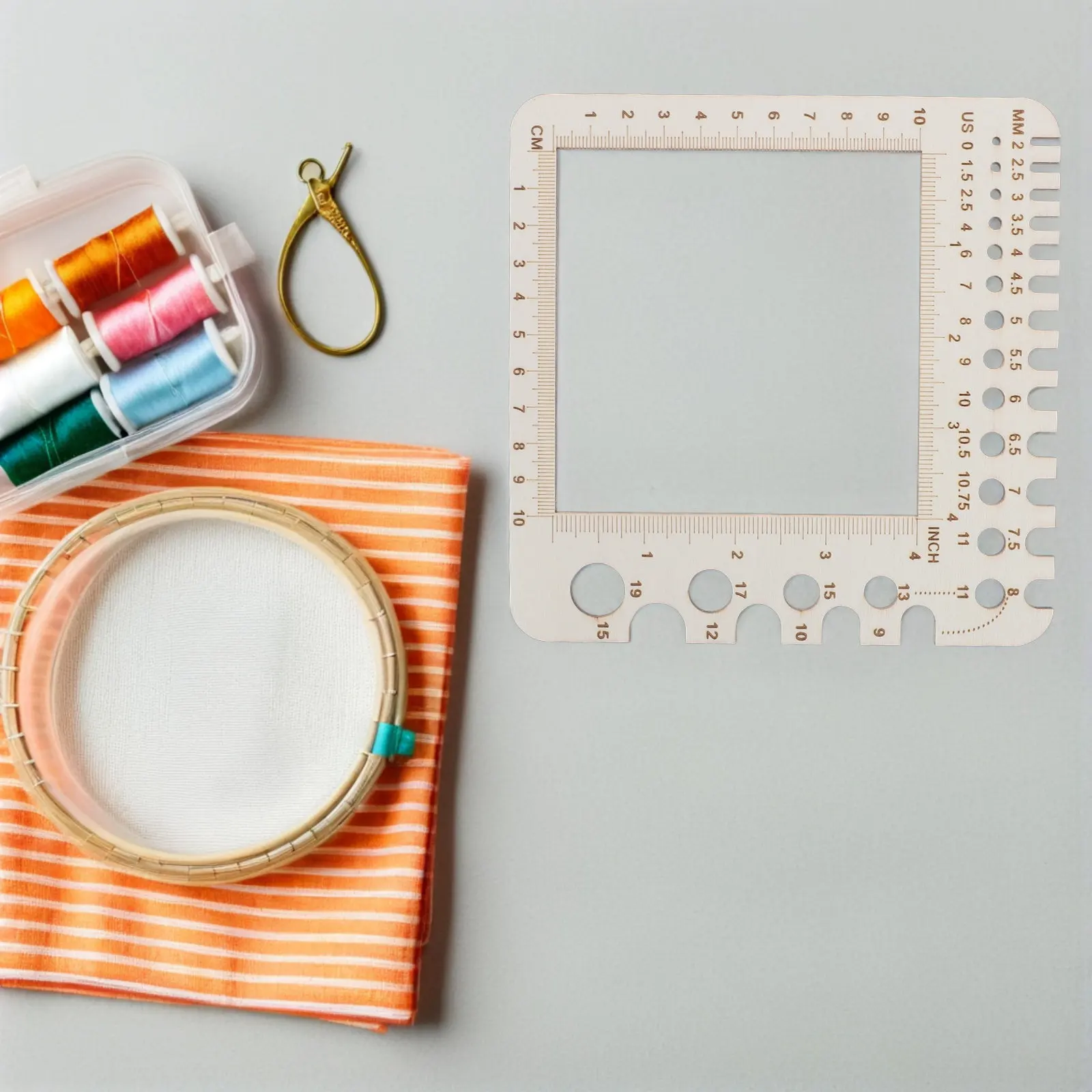 

2Pcs Wooden Knitting Gauge Rulers Dual Scale Crochet Measuring Tools Metric Imperial Needle Size Yarn Measuring Tool Sewing