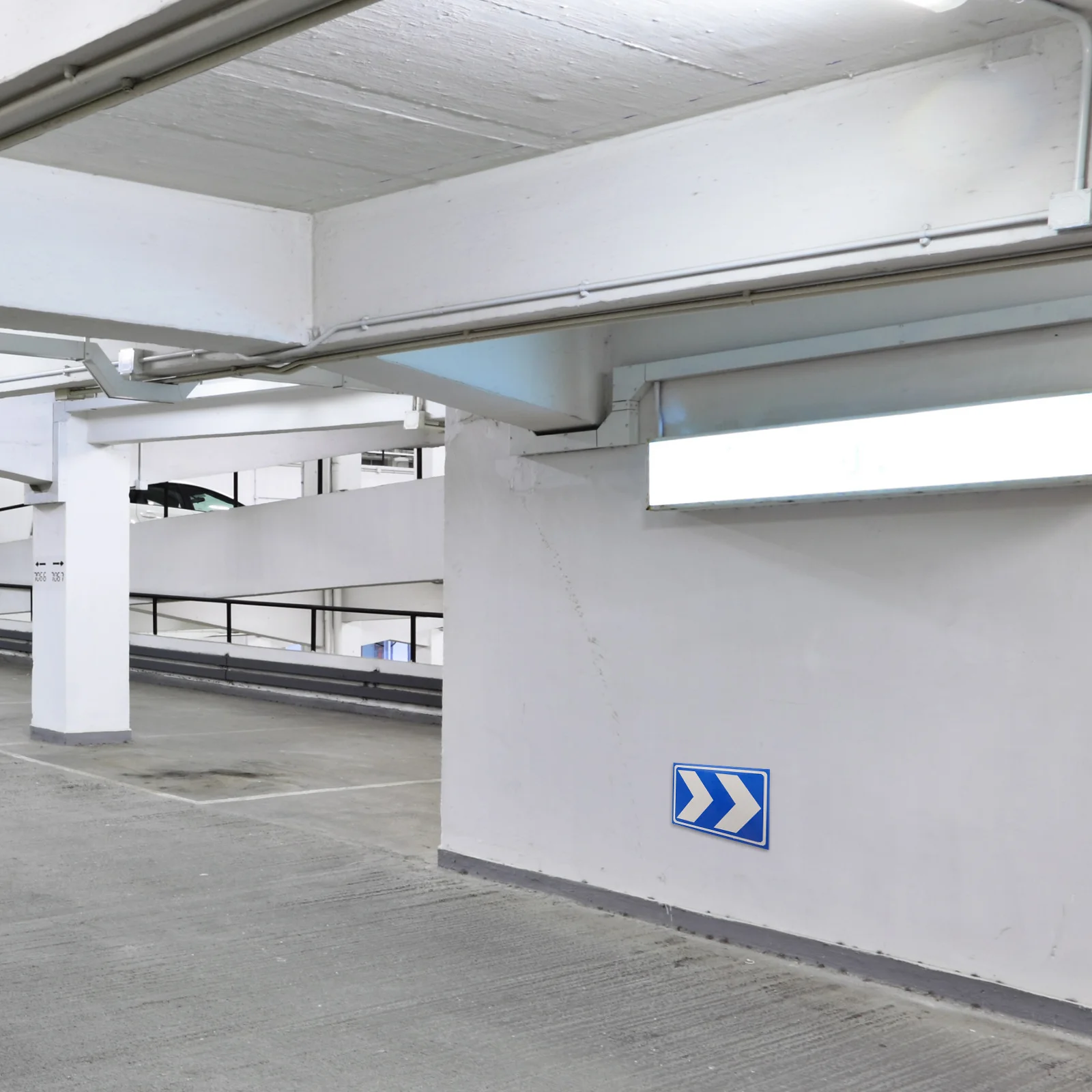 Garage Parking Arrow Sign Reflective Durable Aluminum Pe Polyethylene Directional Traffic Sign Arrow Signs Directional Signs