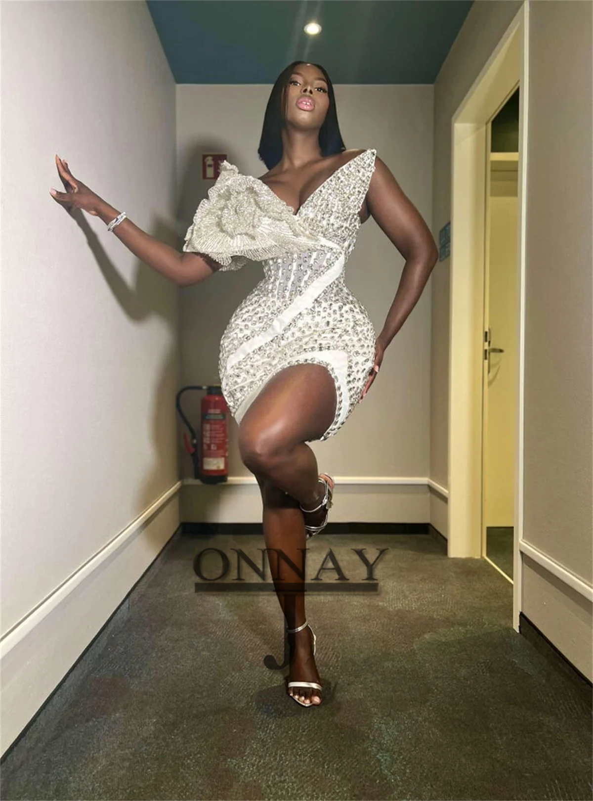 Customized Sexy Mini Homecoming Dresses for Women Crystals Saudi Arabric Bespoke Birthday Party Gown Cocktail Dress Plus