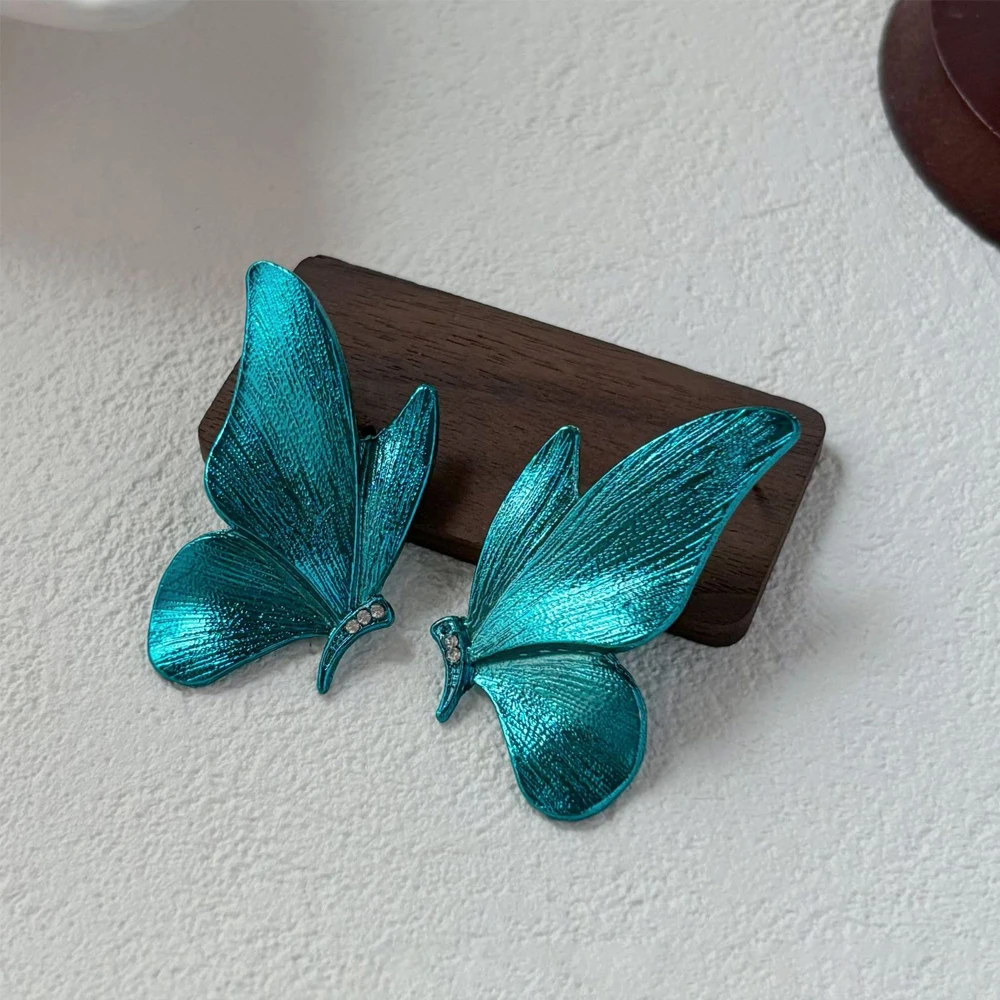 Pendientes de mariposa coloridos y azules, tachuelas elegantes con alas, colgante Vintage a la moda, joyería para fiesta, accesorios para las orejas para mujer, regalos