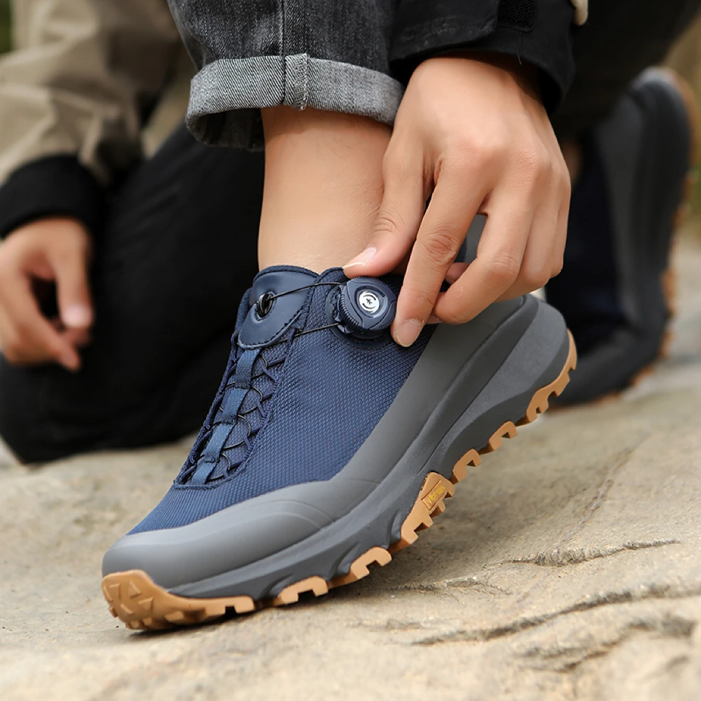 

Spring Outdoor Men'S Knob Buckle Hiking Boots Waterproof Sports Shoes Comfortable And Soft Sole Shock-Absorbing Casual Shoes