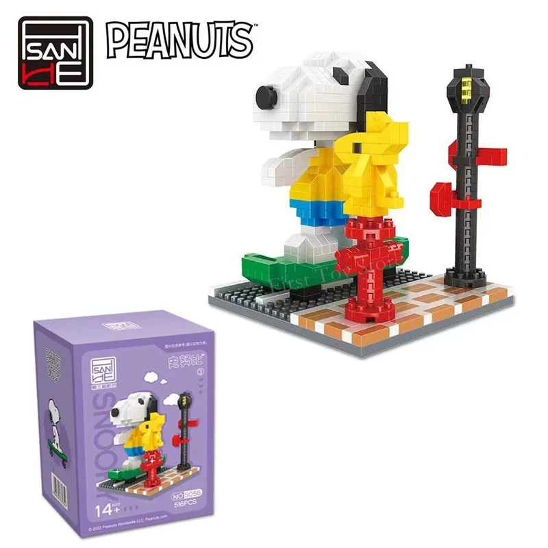 Genuine Peanuts Anime Snoopy Figures Kawaii Cartoon Building Blocks Toy Mini Bricks Assemble Educational Toys For Children Gifts