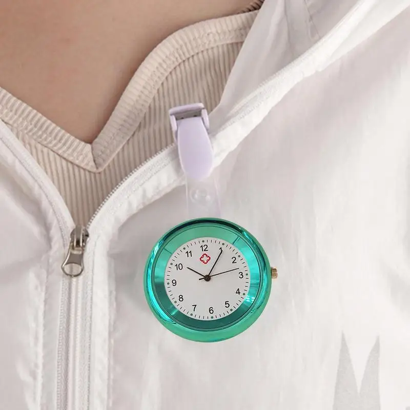 Montre à clip avec aiguilles lumineuses pour femme, montre de médecin infirmier, mouvement à quartz, mouvement précis, cadeaux d'infirmière