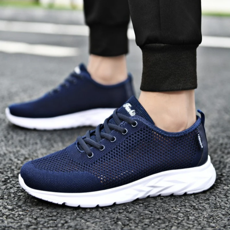 

Мужские летние дышащие кроссовки на плоской подошве со шнуровкой, ультралегкие, разноцветные, в новом стиле, для повседневной носки и занятий спортом