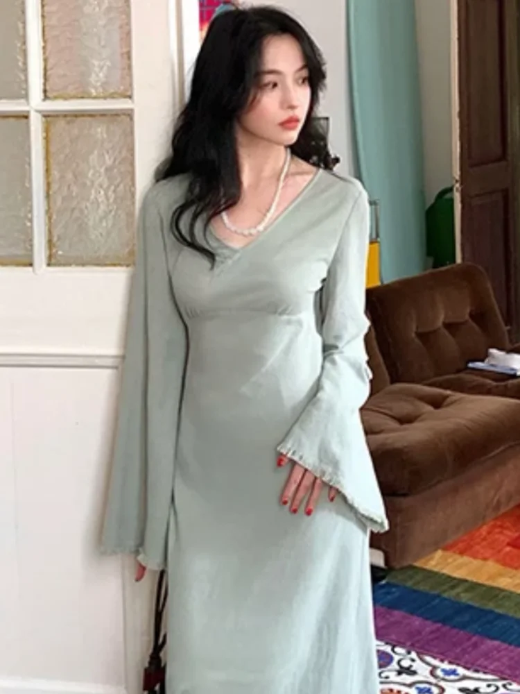 Robe mi-longue élégante pour femmes, couleur unie, col en v, manches évasées, taille fine, nouvelle Robe de soirée, de mariage, de bal, automne