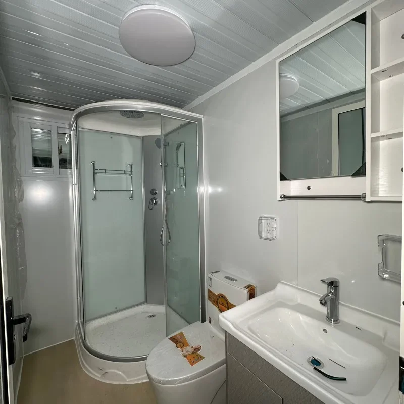 Durable Green Modular Container House Waterproof Windproof Fire Resistant Affordable Prefabricated Expandable Home for Backyard