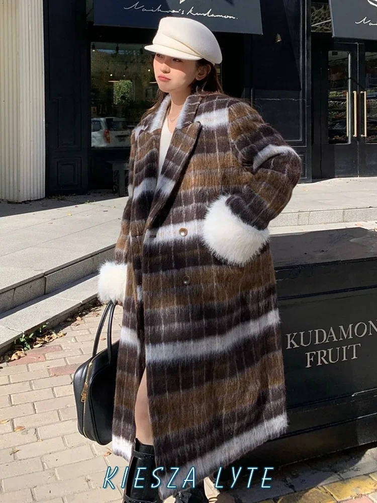 2024 Fashion Fall Winter Retro Grid Woolen Midi Coat for Women Loose Wool Jacket Spliced furry cuffs Thickening Warmth Overcoat