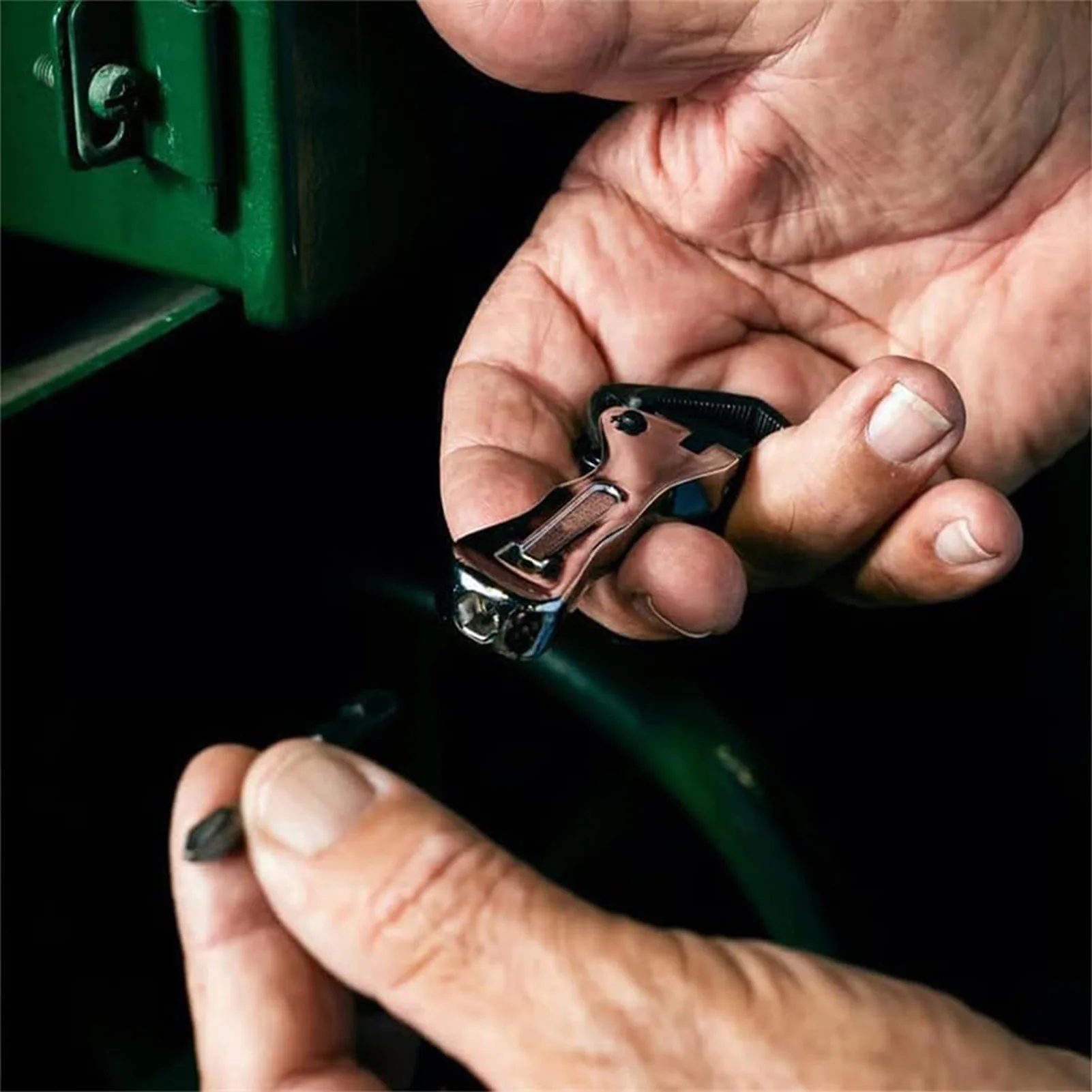 Chave multiuso toubby com chave resistente de material leve adequada para ajustes rápidos